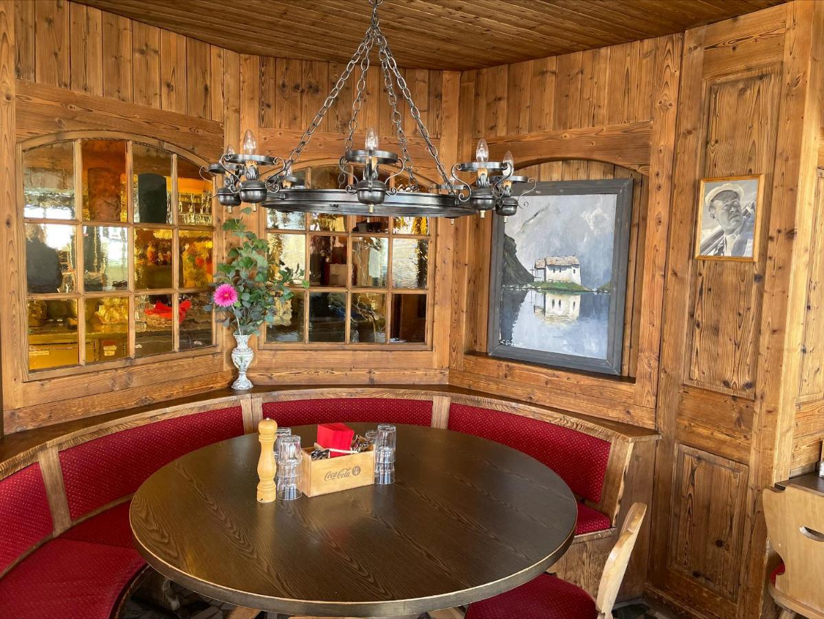 Hotel Schwarzsee زيرمات المظهر الخارجي الصورة